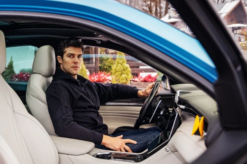 Maserati si prende la scena a Cortina: tra lusso, neve e l'eccellenza italiana verso il sogno Olimpico