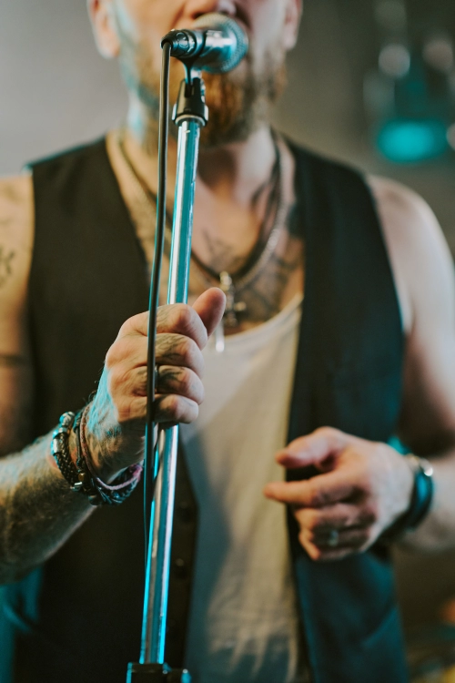 Carriera internazionale Andrea Costa: un talento italiano dal respiro mondiale