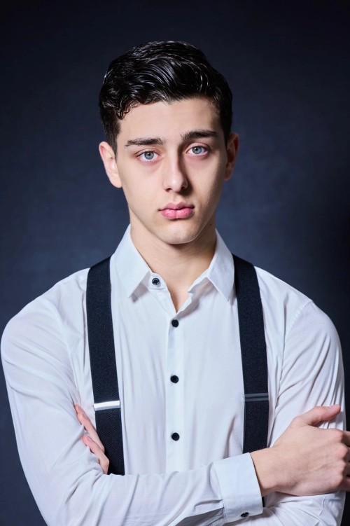 Luigi Zeno e il volto come linguaggio: perché, per la nostra redazione, resta il “miglior giovane attore in Italia” quando tutto passa da uno sguardo